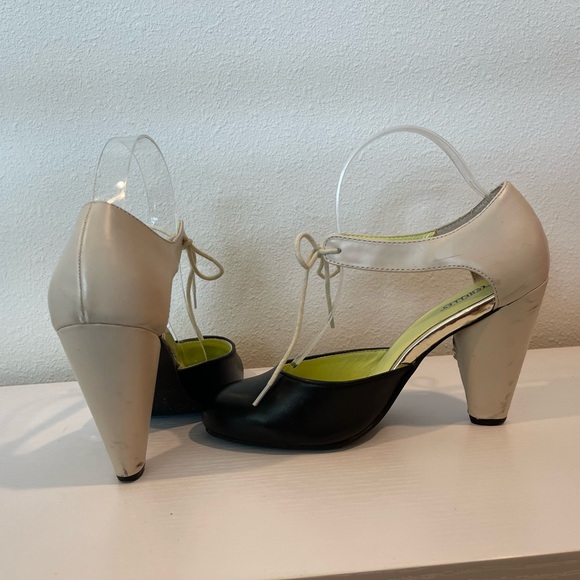 Seychelles Vintage Retro Tie Heels - Picture 7 of 10